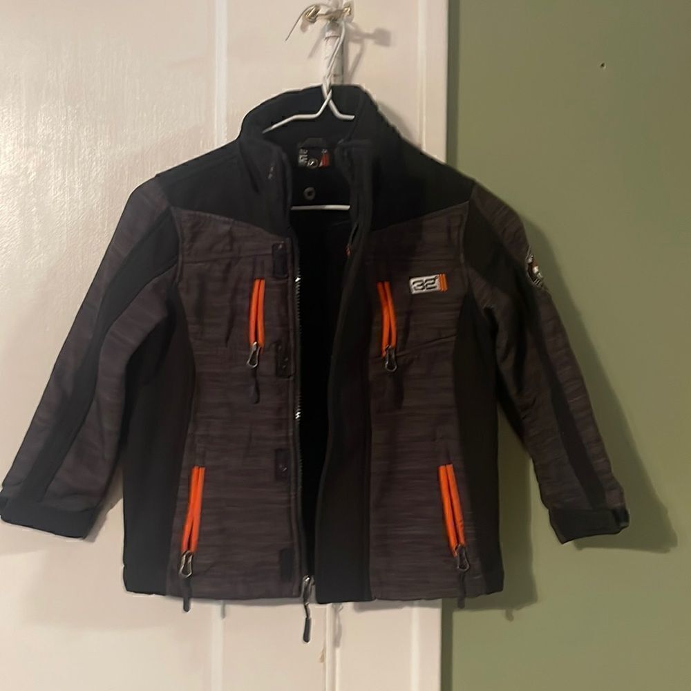 32 degrees jacket size 4 orange and black